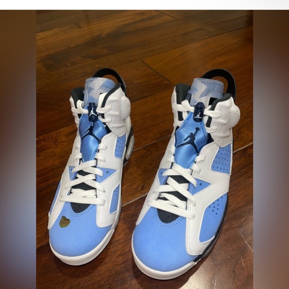 Air Jordan 6 Retro 'University Blue' - Men's Size 7.5 / Women's Size 9 - Picture 10 of 11